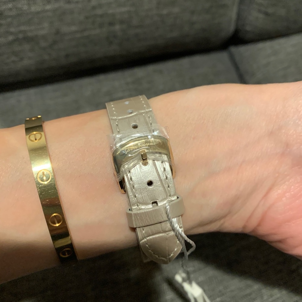 Salvatore Ferragamo Women's watch - Picture 11 of 12